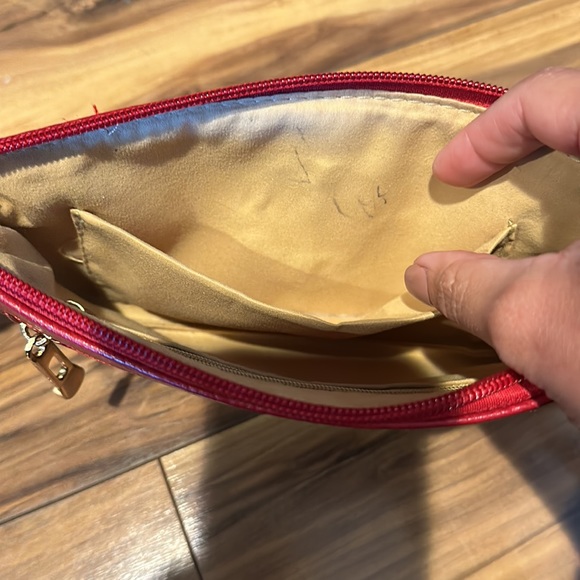 ❤️MK Michael Kors Wristlet❤️ - Picture 7 of 7